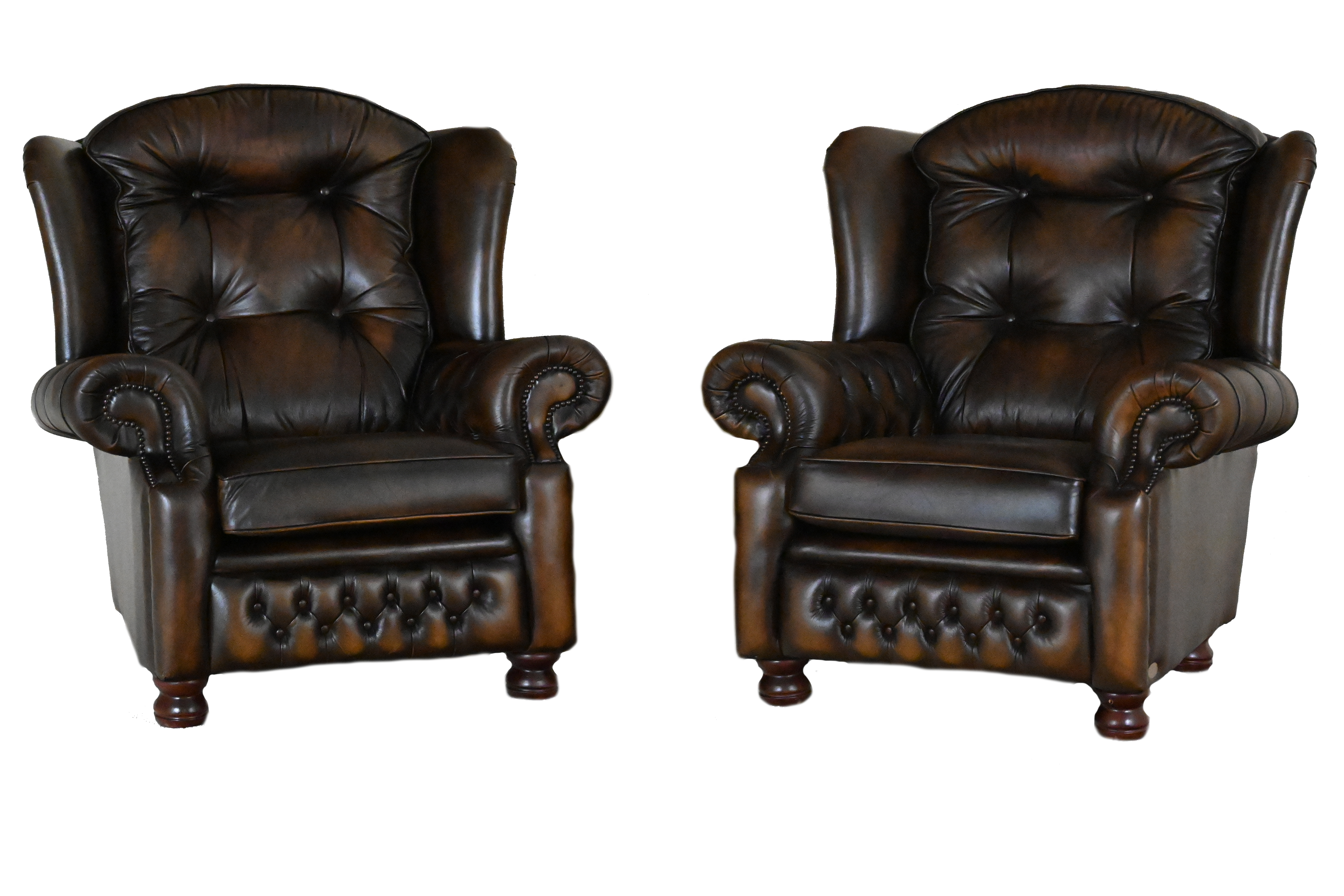 twee identieke gebruikte chesterfield oorfauteuils als combi te koop met garantie