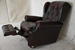 Gebruikte handbediende chesterfield relax fauteuil