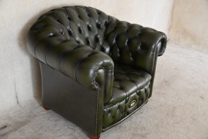 xl low back chair buttoned seat gebruikte chesterfield stoel