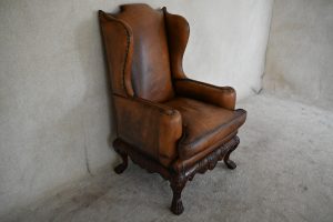 unieke hoge Engelse high back chair gebruikte chesterfield