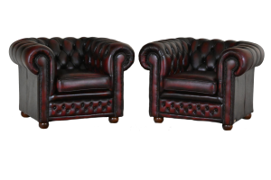 Ontdek deze prachtige Origineel Engelse Chesterfield set, bestaande uit een 3-zits & 2 Fauteuils. Het Cavendish model straalt klassieke charme uit.