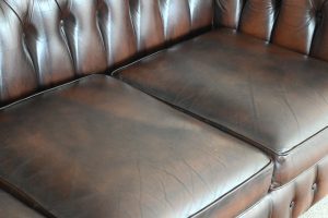 Prachtige Kendal Chesterfield set in Earth Brown. 245092+245093