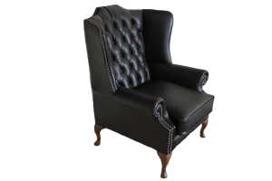 High Class Flat Wingchair Collection actie met tijdloze Chesterfield oorfauteuils in luxe leer in de kleur Vintage rosewood