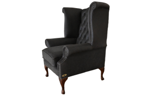 High Class Scroll Wingchair Collection actie met tijdloze Chesterfield oorfauteuils in luxe leer in de kleur Selvaggio Peat