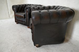 Luxe Chesterfield Lowback Fauteuil Ambassador- verhuurd geweest– Nu voor €1295 | Delta Chesterfield