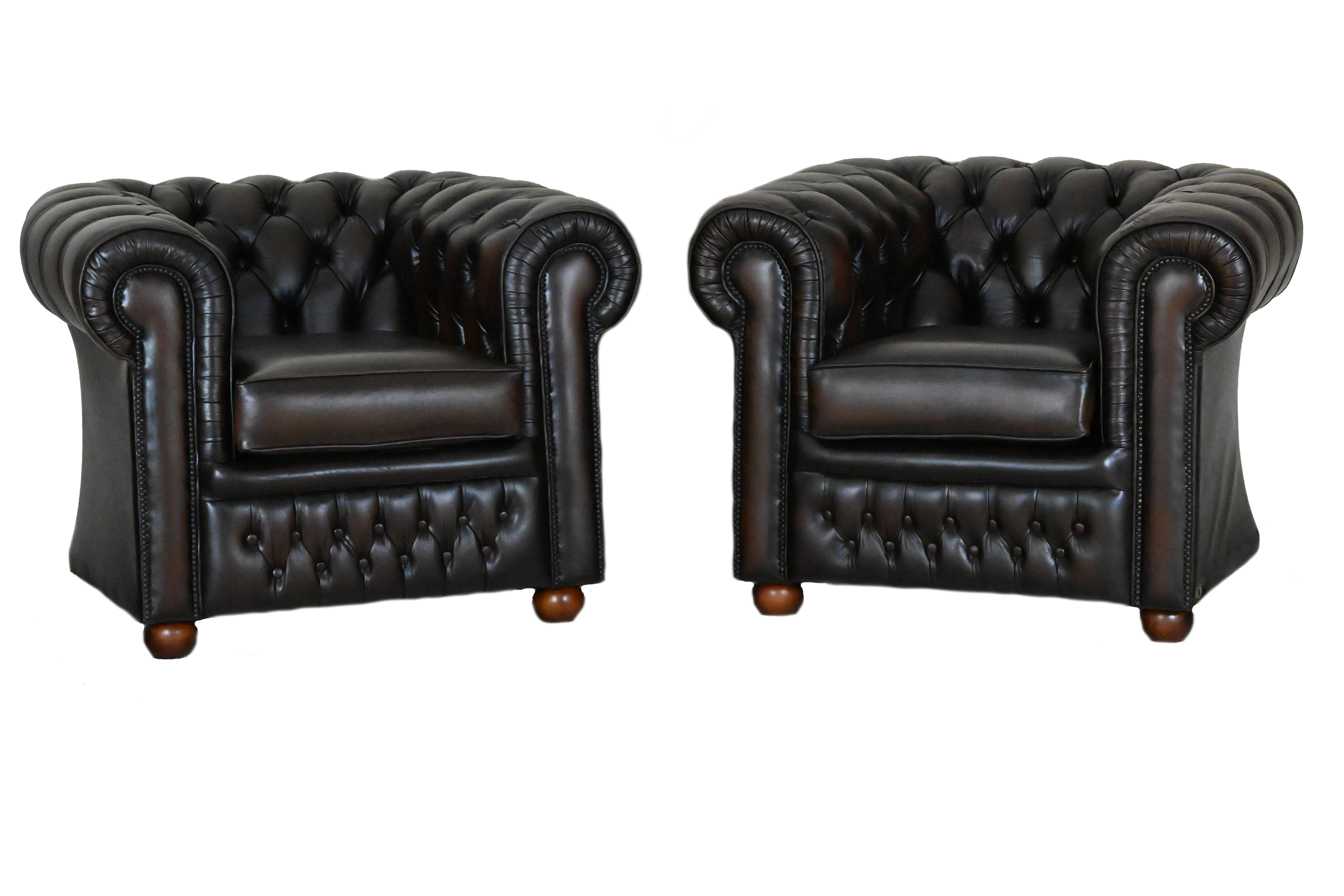 Luxe Chesterfield Lowback Fauteuil Ambassador- verhuurd geweest– Nu voor €1295 | Delta Chesterfield