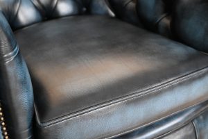 "Ontdek onze bijna nieuwe Chesterfield Victorian Tub Chairs. Compact, comfortabel en aantrekkelijk geprijsd vanaf €1150. #245057-58-59-60