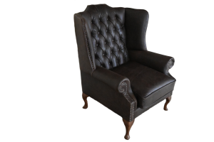 Ontdek de High Class Flat Wingchair Collection actie met tijdloze Chesterfield oorfauteuils in luxe leer in de kleur Buffalo Brunette