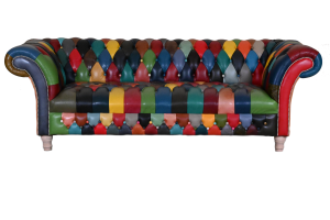 Ontdek de bijna nieuwe Multicolour Chesterfield Hensford! Engels vakmanschap, uniek design, medium zitcomfort en een aantrekkelijke prijs. #245095