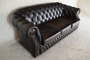 Windsor Chesterfield 3+2 set in ant. Rust