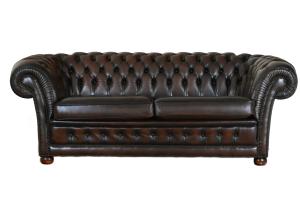 Deze Chesterfield 3-zitsbank biedt een zacht en comfortabel zitcomfort dankzij de binnenvering en medium stevige zitkussens. Met vernieuwde top en bies.#245189